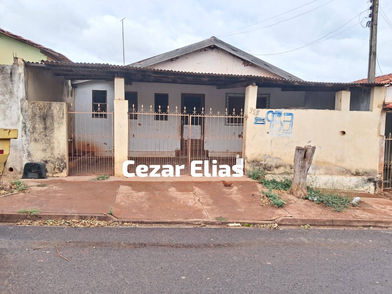 #323 - Casa para Venda em Andradina - SP